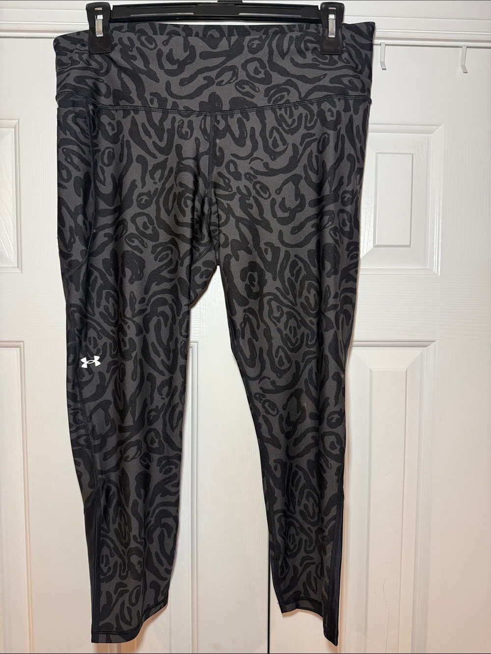 Under Armour Black & Charcoal Animal-Print Training Leggings